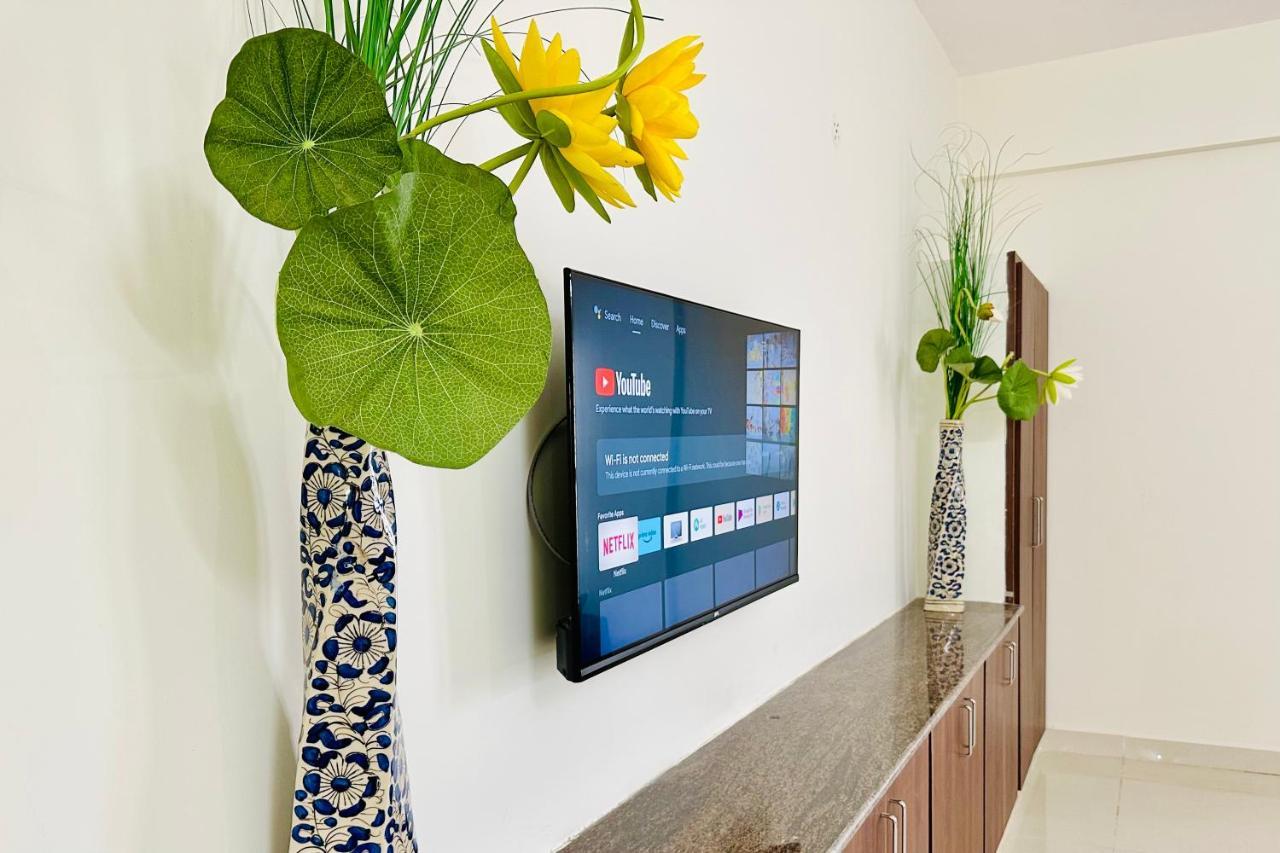 Tirupati Homestay - Ragunatha Resorts - 3Bhk Ac Apartments For Large Families - Free Breakfast - Flyover To Alipiri Gate - Wifi - Android Tv - - Easy Access To Visit All Temples Kültér fotó