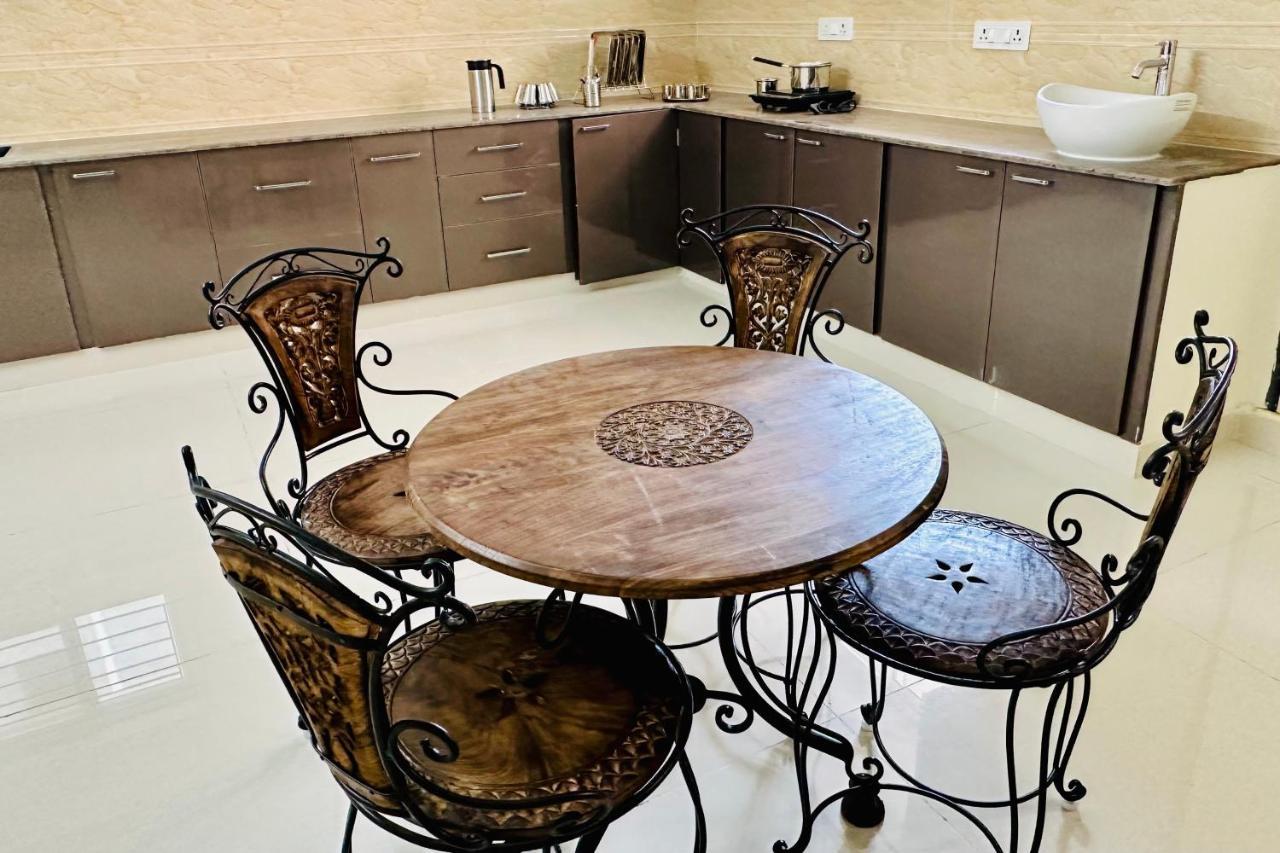 Tirupati Homestay - Ragunatha Resorts - 3Bhk Ac Apartments For Large Families - Free Breakfast - Flyover To Alipiri Gate - Wifi - Android Tv - - Easy Access To Visit All Temples Kültér fotó