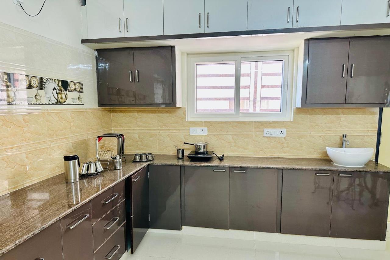 Tirupati Homestay - Ragunatha Resorts - 3Bhk Ac Apartments For Large Families - Free Breakfast - Flyover To Alipiri Gate - Wifi - Android Tv - - Easy Access To Visit All Temples Kültér fotó