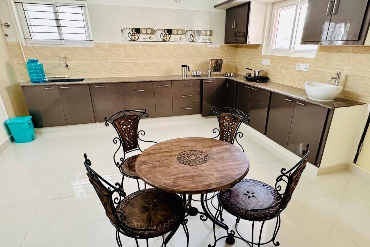 Tirupati Homestay - Ragunatha Resorts - 3Bhk Ac Apartments For Large Families - Free Breakfast - Flyover To Alipiri Gate - Wifi - Android Tv - - Easy Access To Visit All Temples Kültér fotó