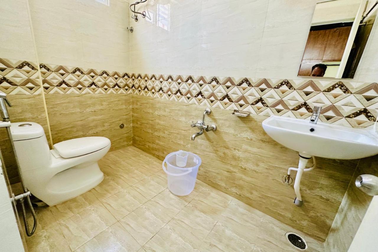 Tirupati Homestay - Ragunatha Resorts - 3Bhk Ac Apartments For Large Families - Free Breakfast - Flyover To Alipiri Gate - Wifi - Android Tv - - Easy Access To Visit All Temples Kültér fotó